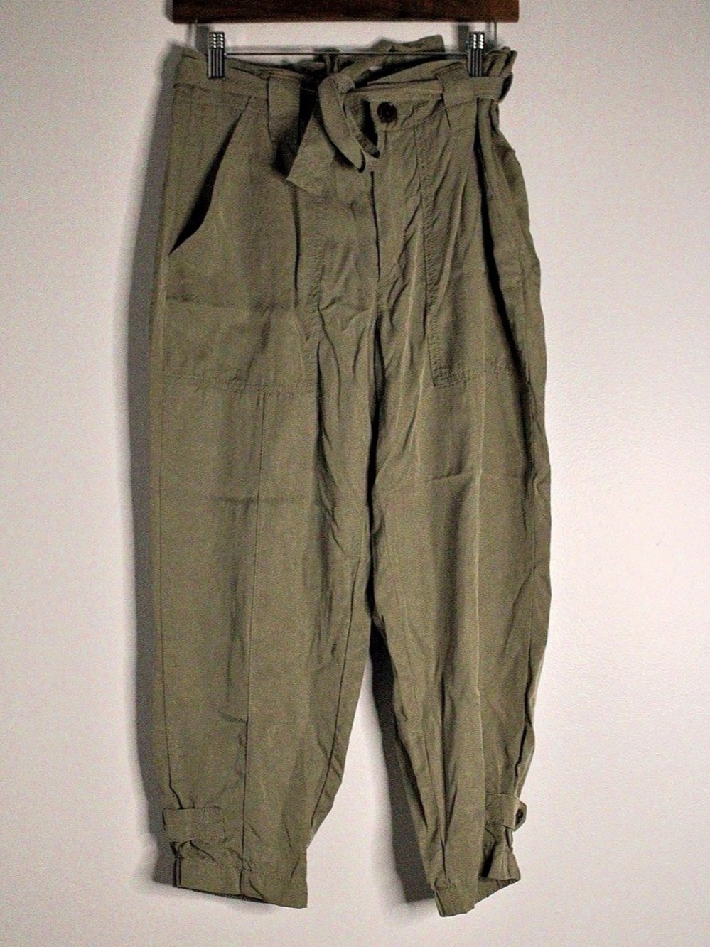 Banana Republic Olive Jogger Pants Size 8 Like New